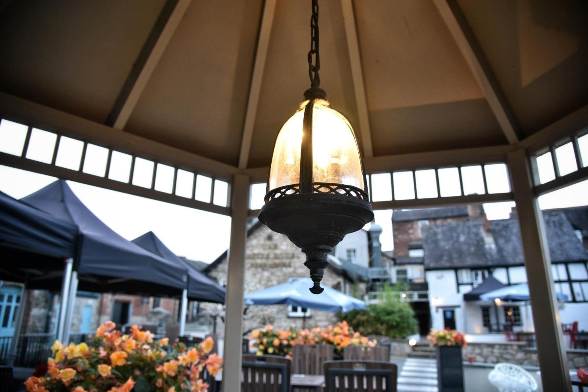 The Castle Hotel Wetherspoon 루틴 외부 사진